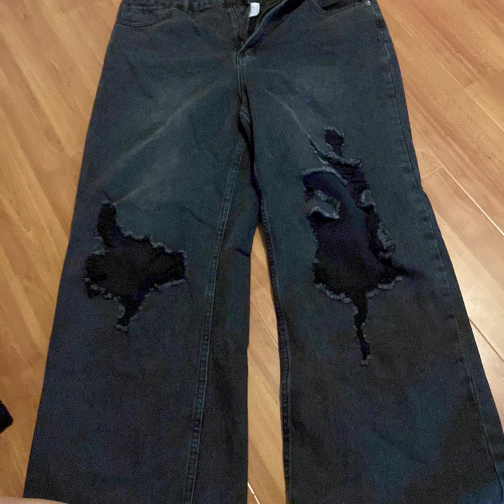 FOREVER 21: black baggy ripped jeans
